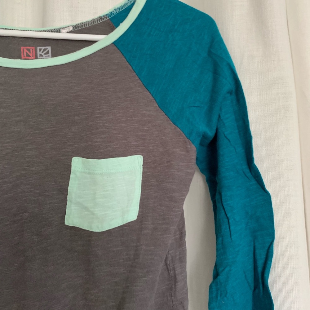 PacSun Color-block Baseball Tee - Picture 3 of 5
